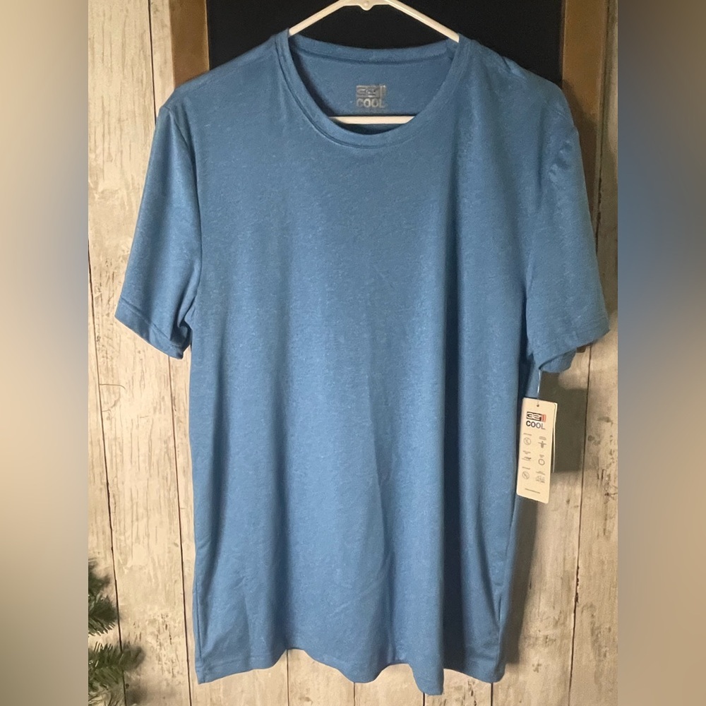 32 Degrees Cool T-Shirt Crew Neck Blue Short Sleeve M NWT